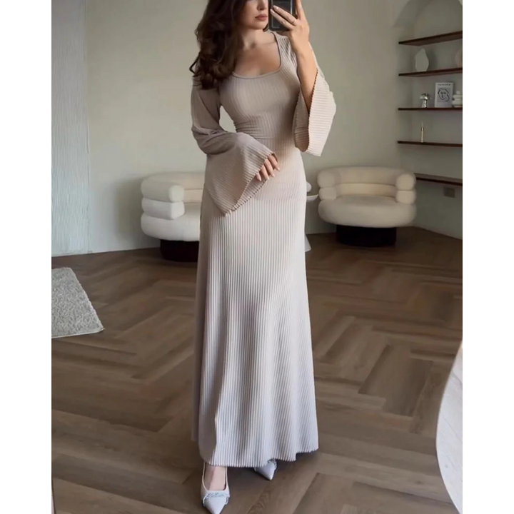 Antoinette | Robe Longue en Maille Côtelée avec Manches Évasées pour Femme