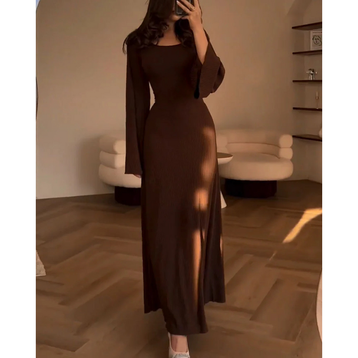 Antoinette | Robe Longue en Maille Côtelée avec Manches Évasées pour Femme